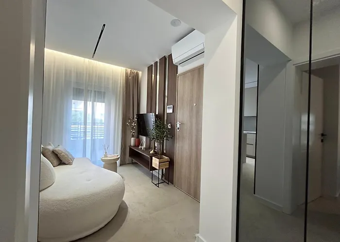 Ana With Private Parking アパート マカルスカ