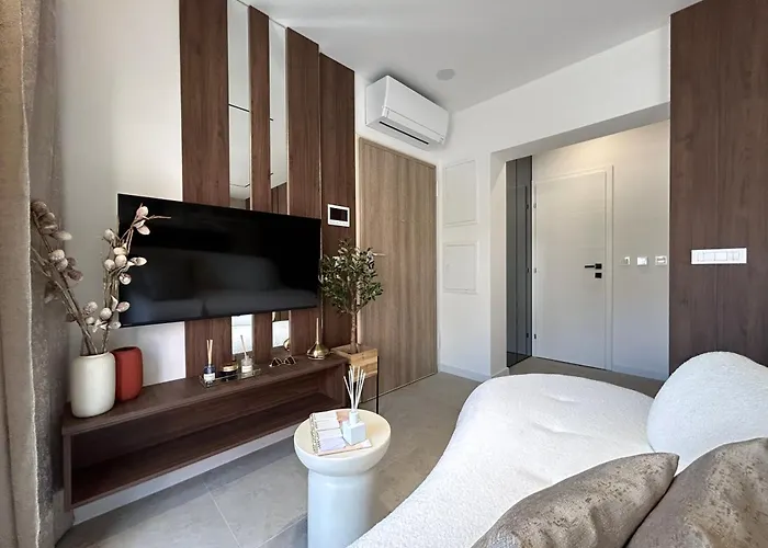 Apartament Ana With Private Parking